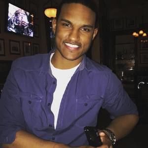 Meet your Posher, Louis